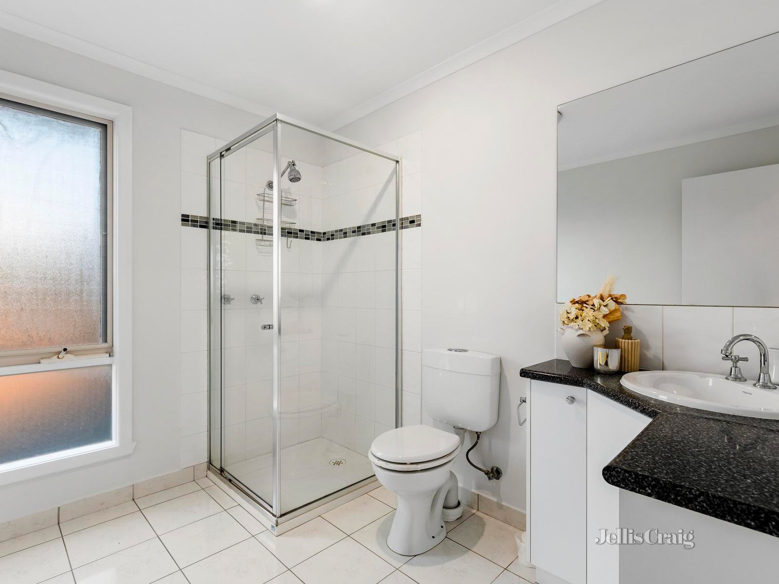 2 Moore Drive, Doncaster East image 11