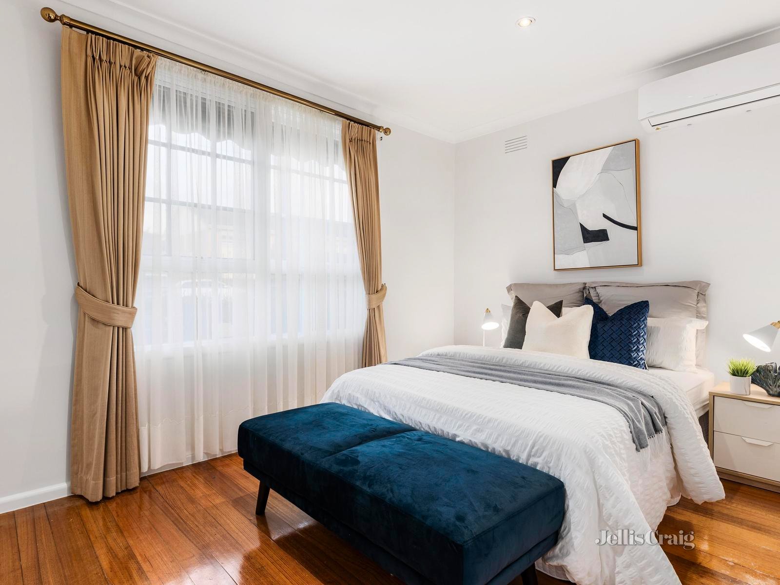 2 Moore Drive, Doncaster East image 12