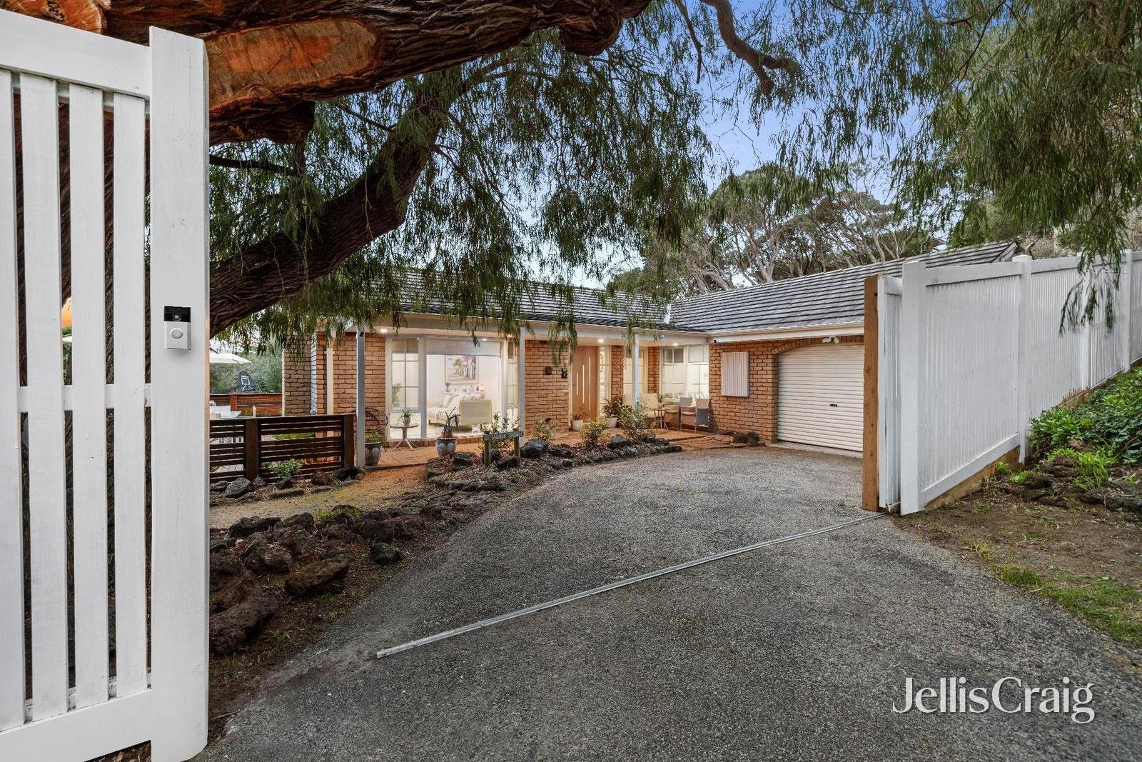 2 Morris Street, Blairgowrie image 15