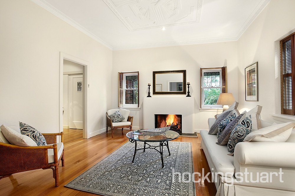 2 Munro Street, Kew East image 2