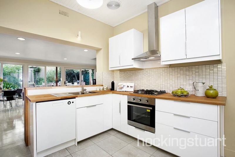 2 Munro Street, Kew East image 4
