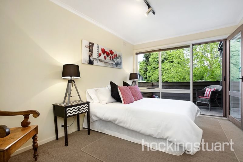2 Munro Street, Kew East image 6