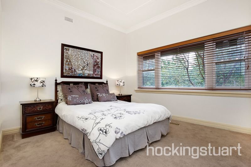 2 Munro Street, Kew East image 7