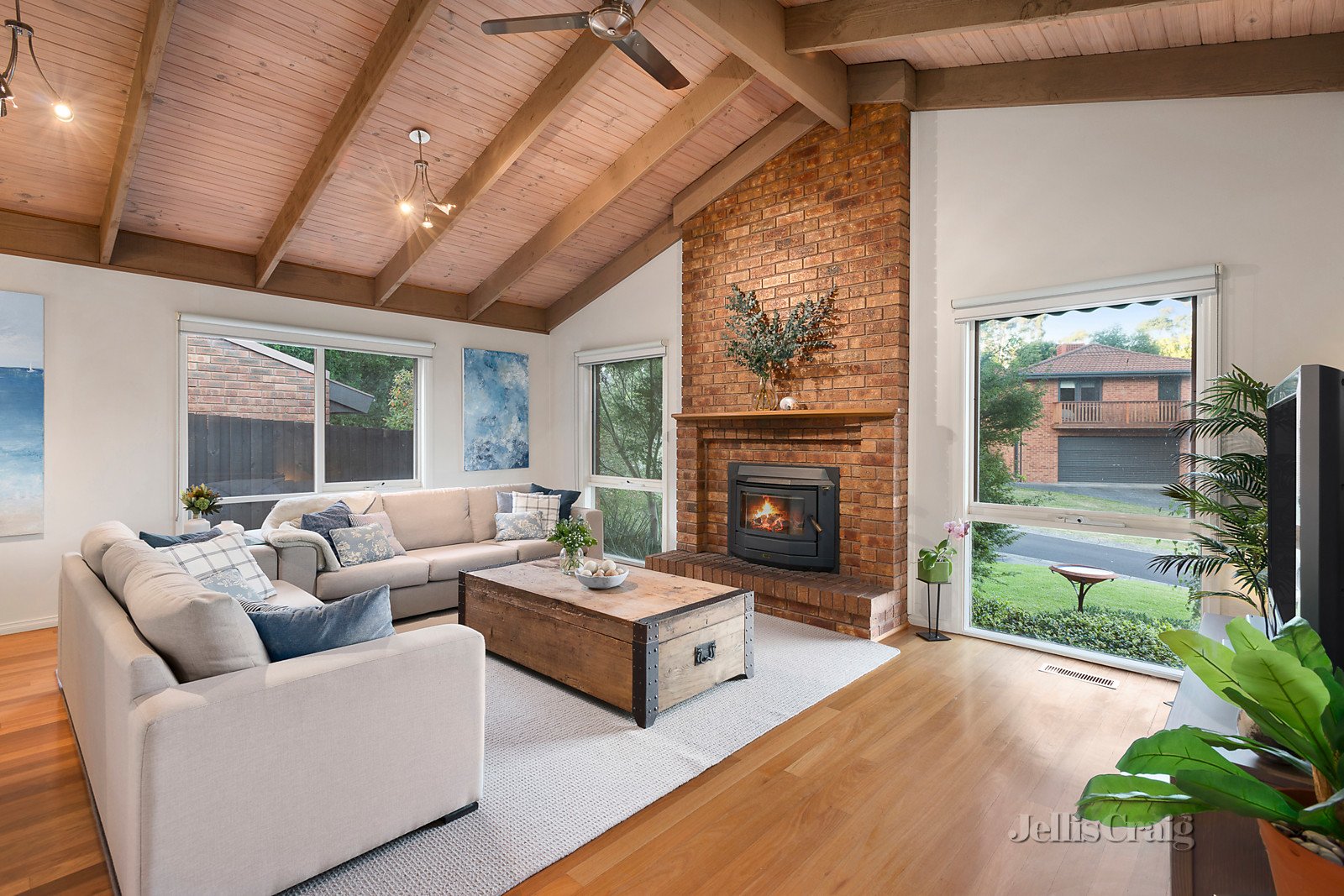 2 Murrindal Close, Eltham North image 2