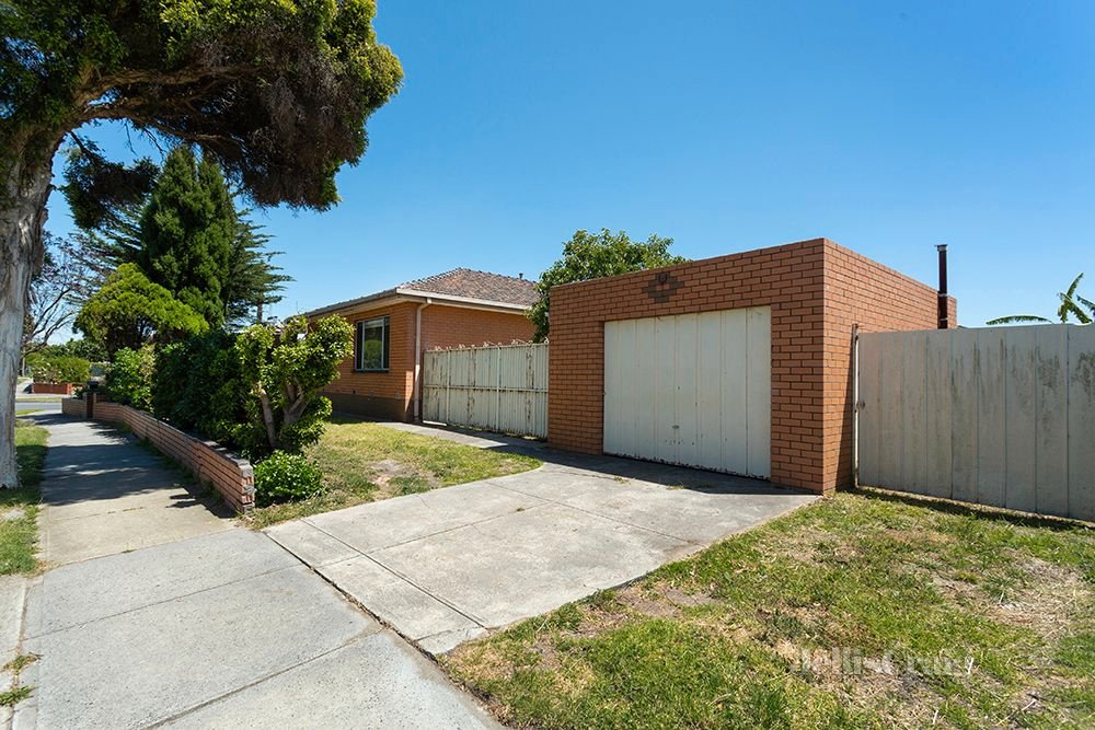 2 Nancye Drive, Lalor image 8