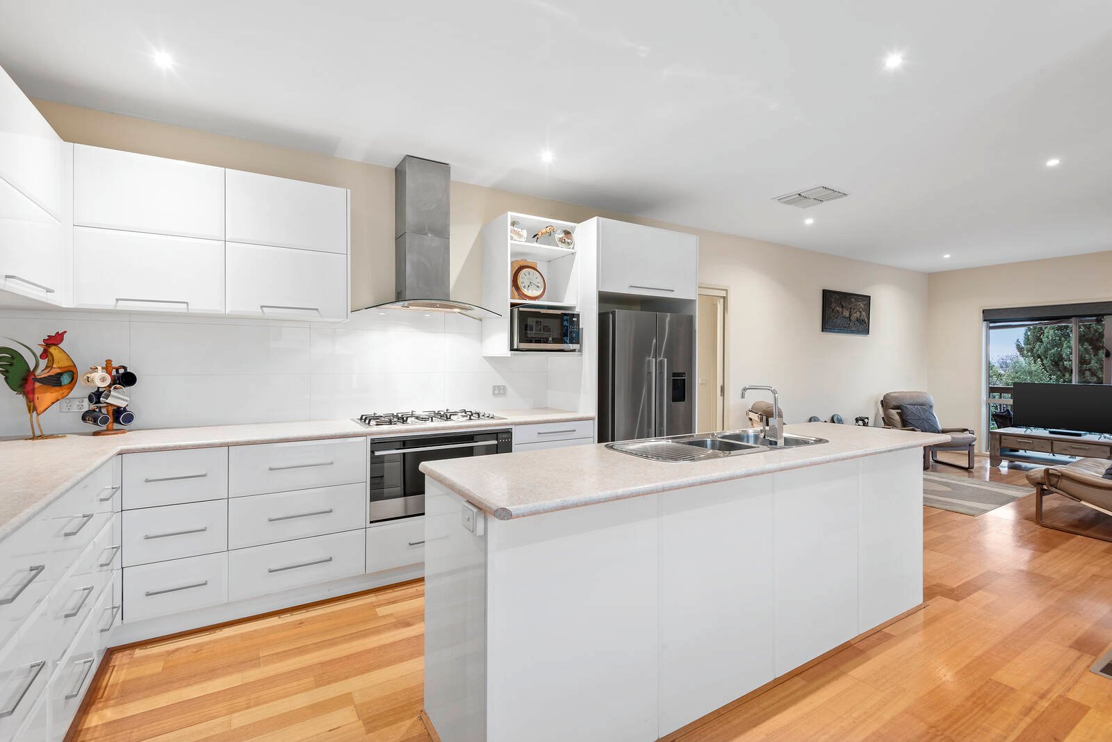 Property Gallery Thumbnail 3