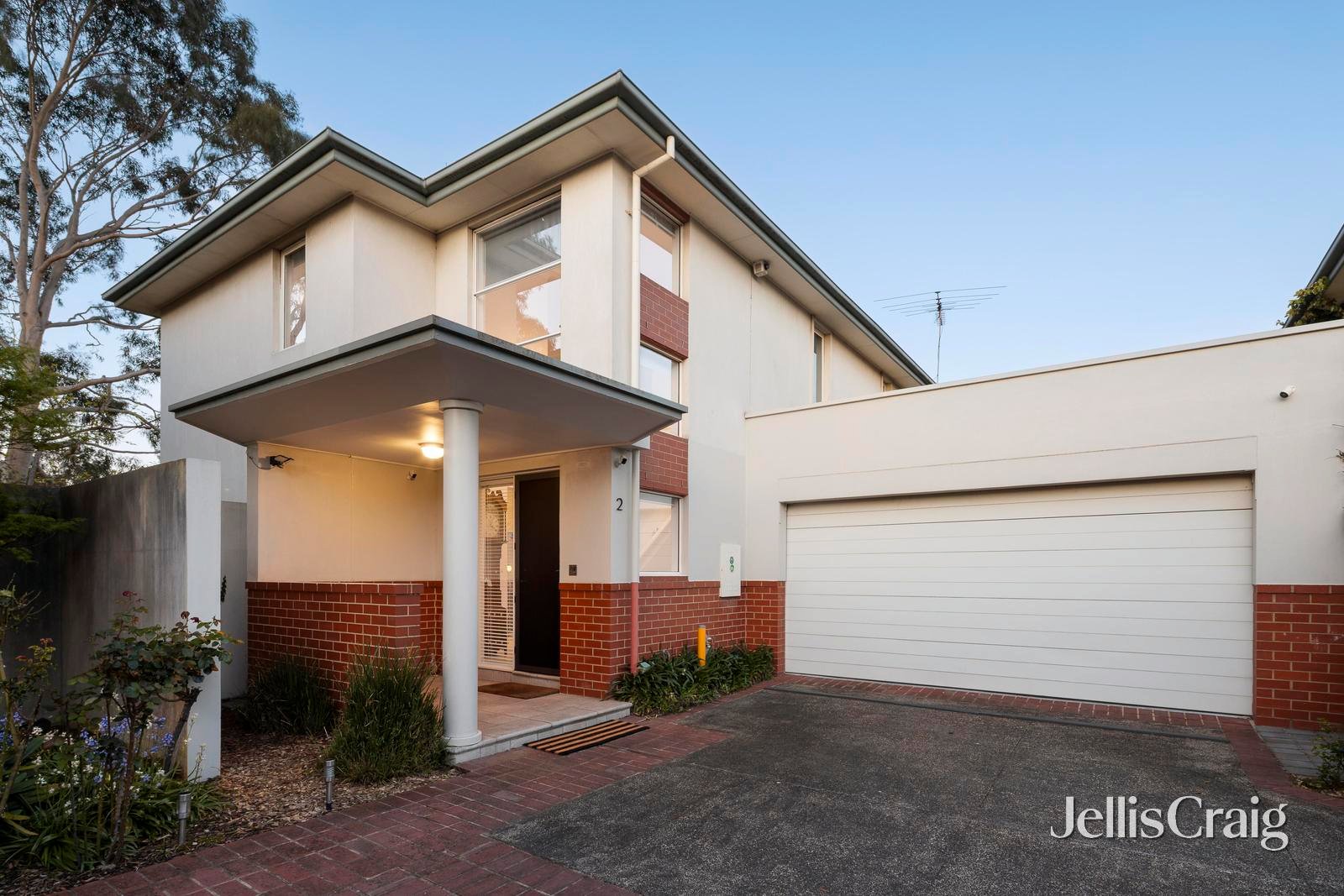 2 Narooma Place, Port&nbsp;Melbourne image 2