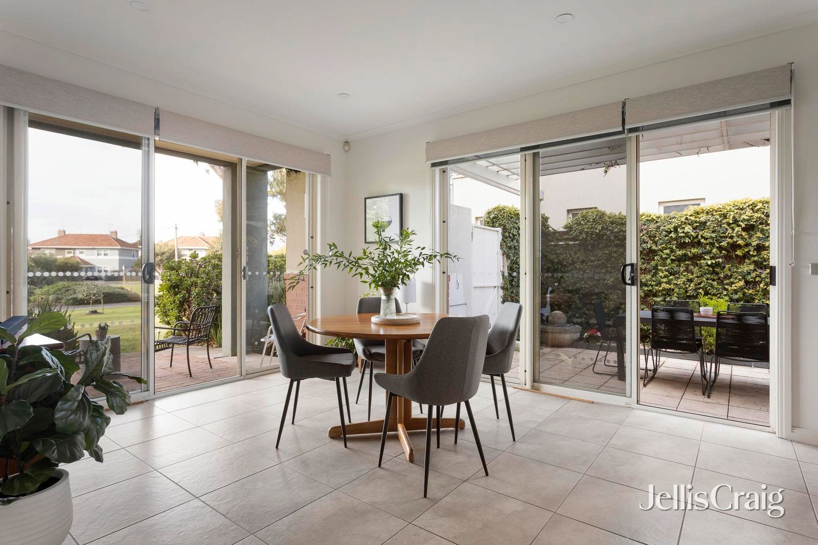 2 Narooma Place, Port&nbsp;Melbourne image 9