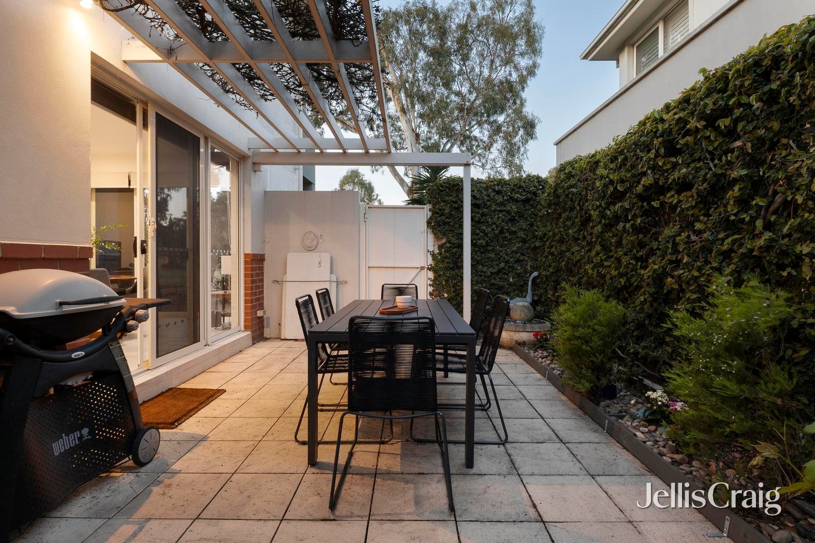 2 Narooma Place, Port&nbsp;Melbourne image 10