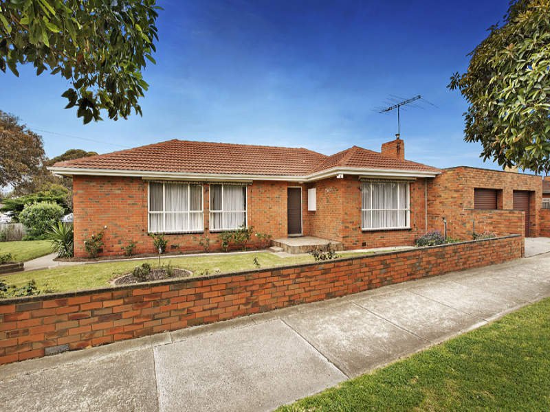 2 Neal Court, Altona North image 1