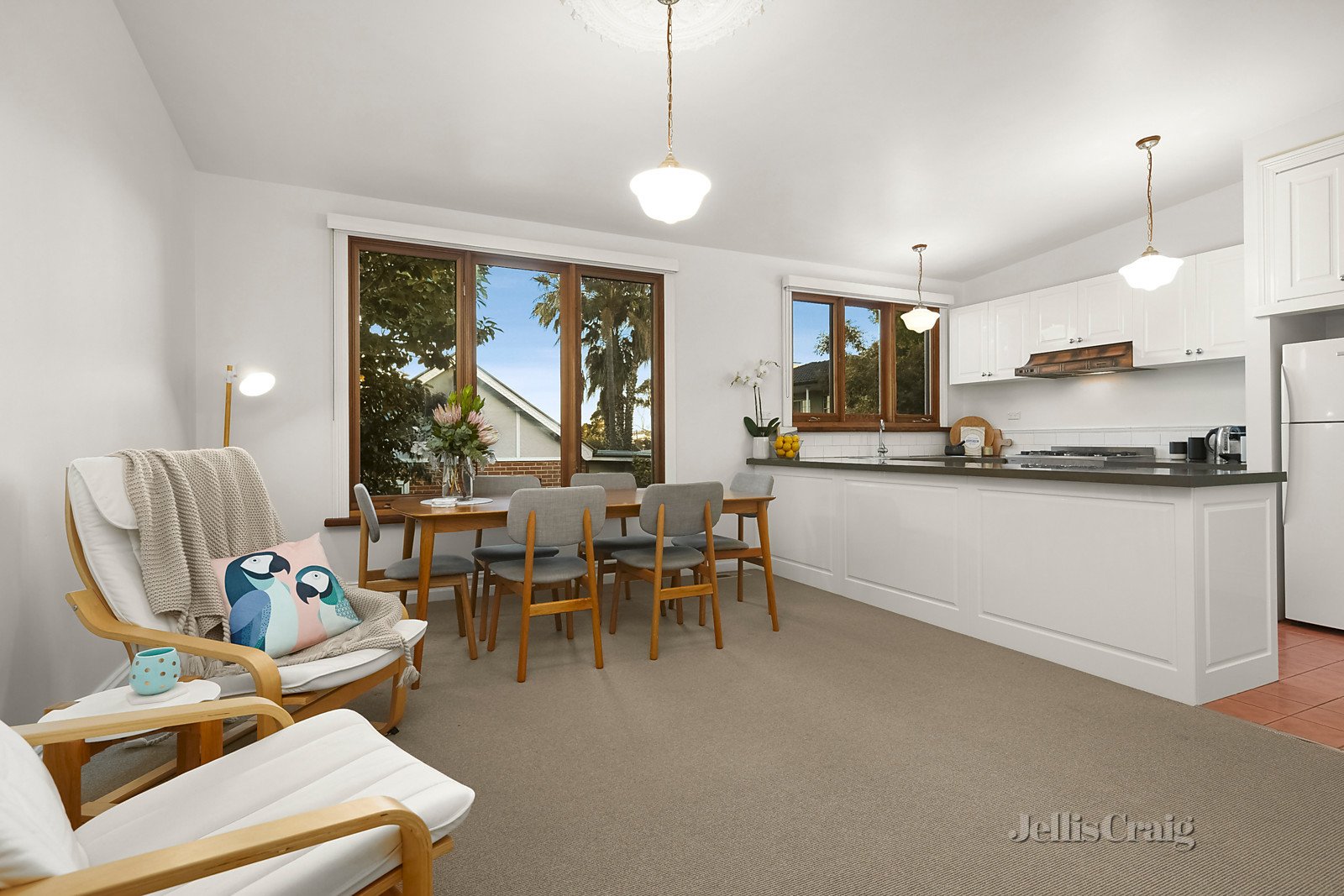 2 Ngarveno Street, Moonee Ponds image 2