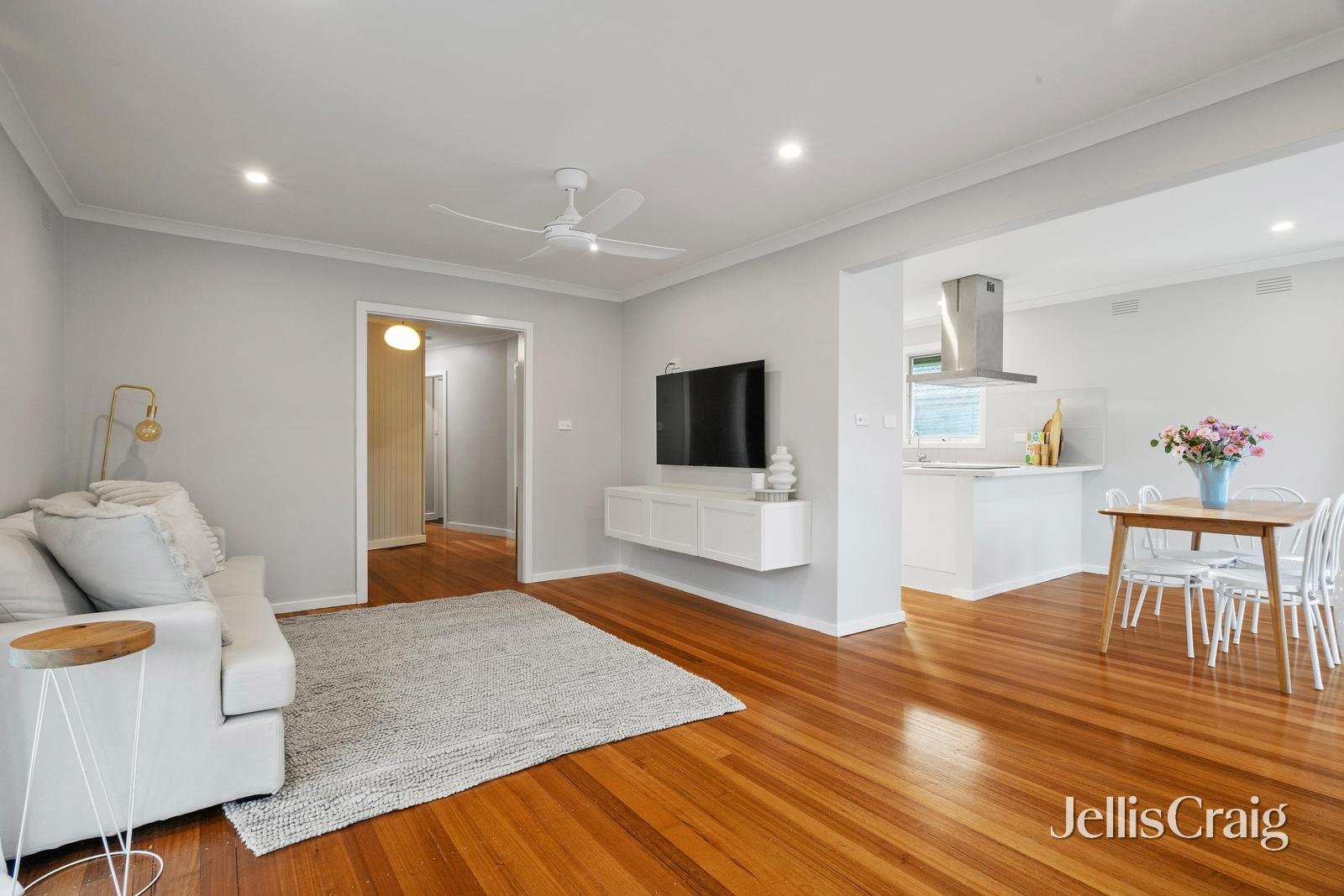 2 Nola Court, Croydon image 5