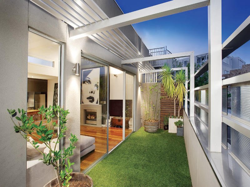2 Norma Barnett Lane, Port Melbourne image 3