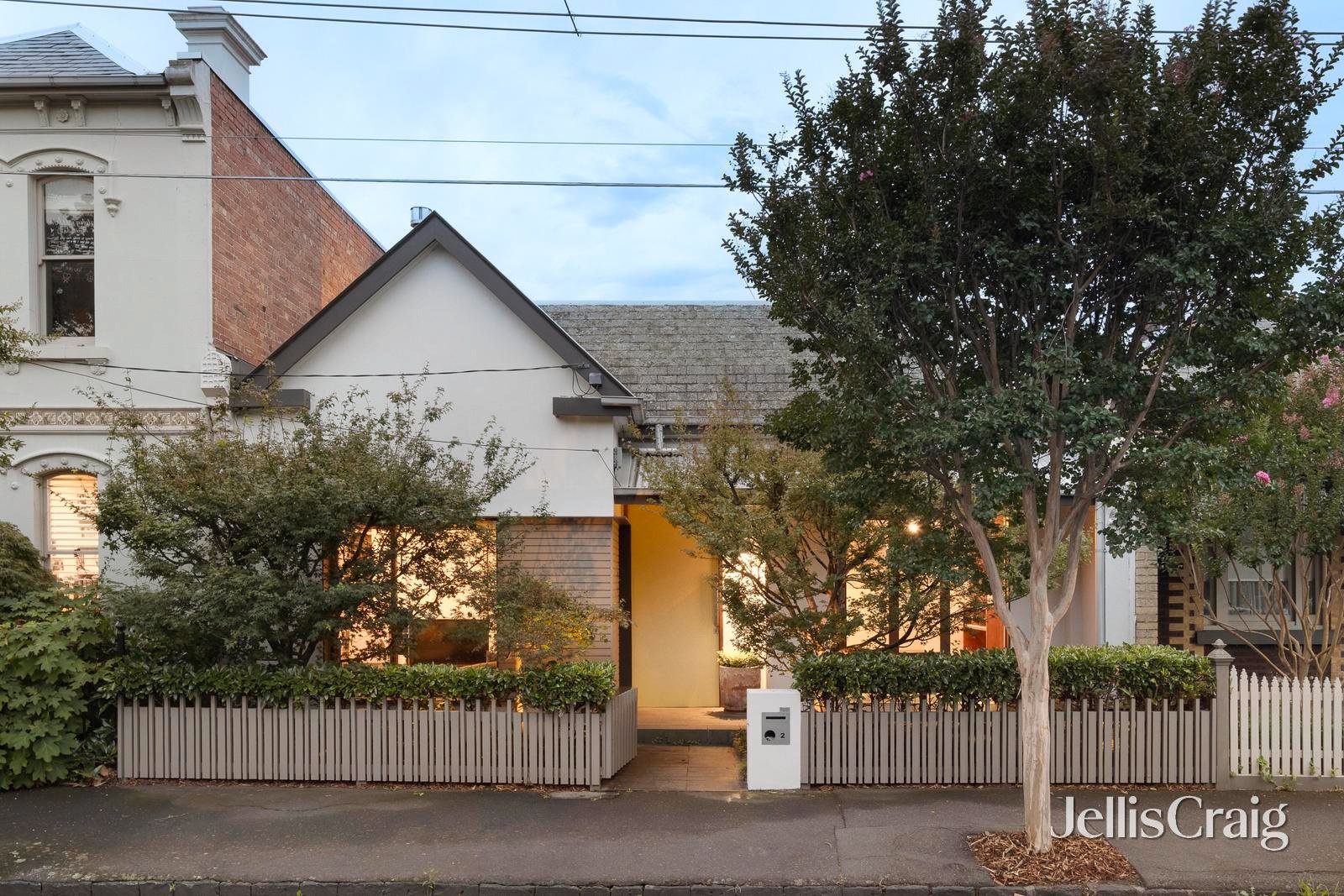 2 North Terrace, Clifton&nbsp;Hill image 1