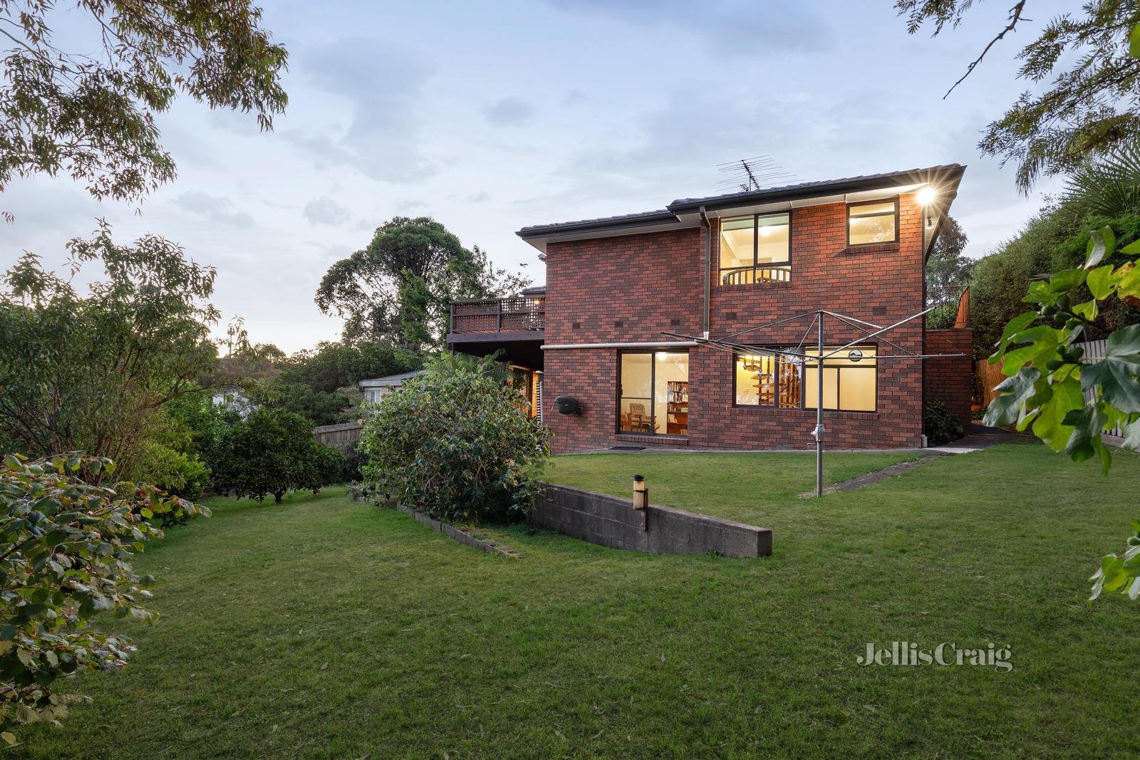 2 Nym Court, Greensborough image 12