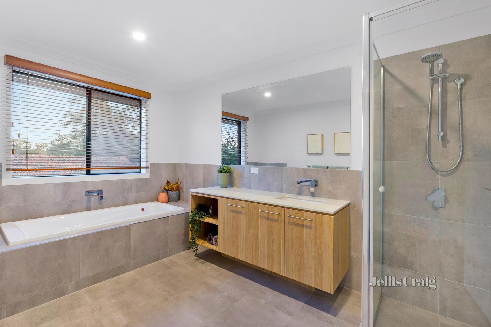 2 Oliver Avenue, Blackburn image 12
