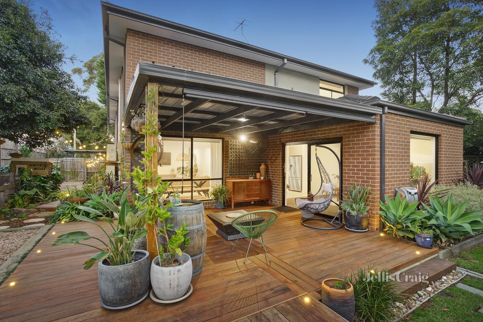 2 Oliver Avenue, Blackburn image 13