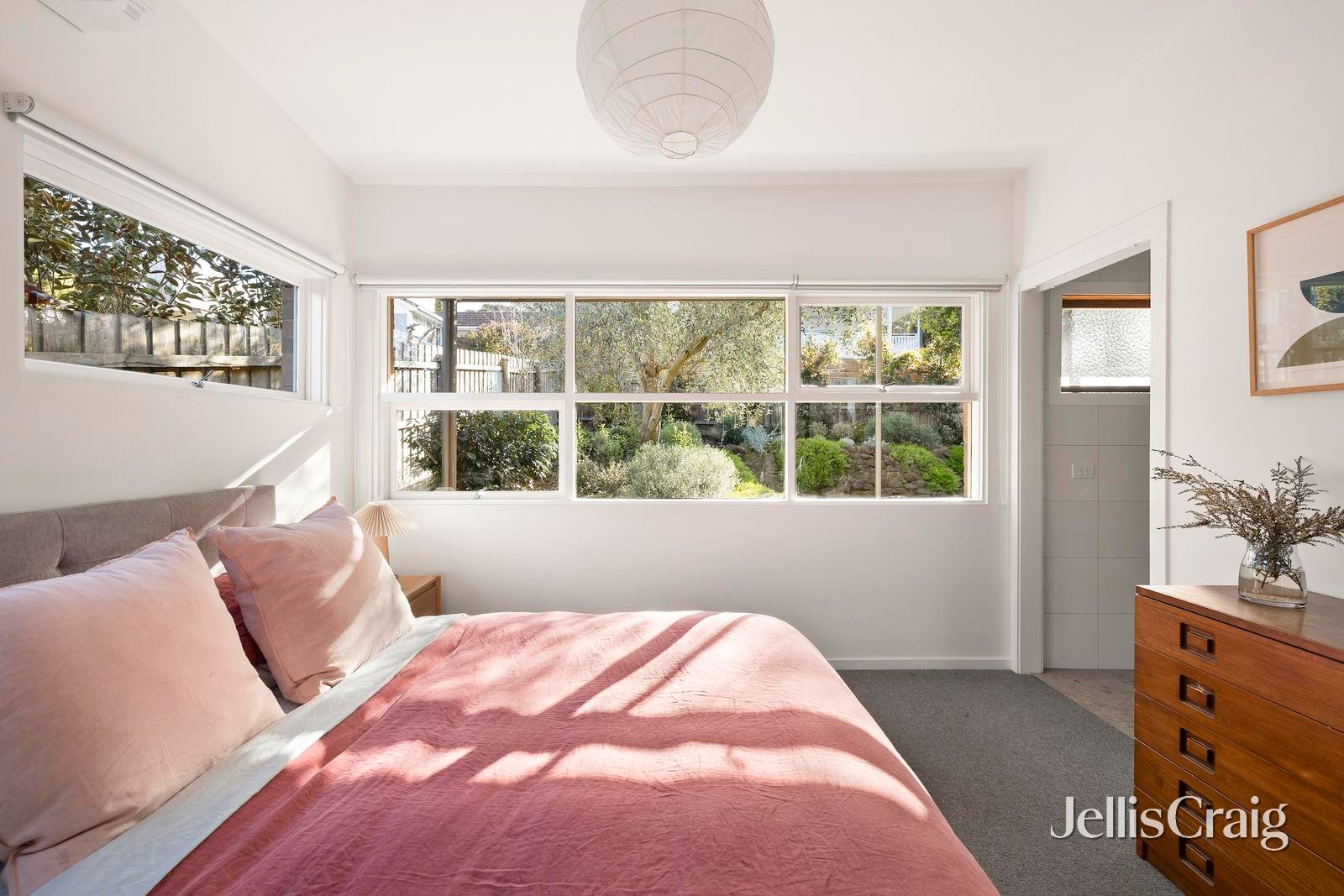 2 Orchard Grove, Heathmont image 9
