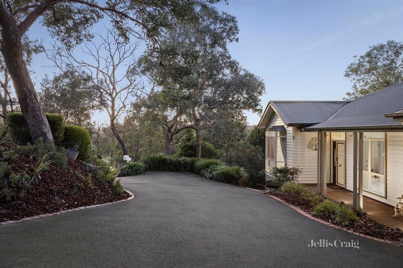 2 Orchid Way, Hurstbridge image 13