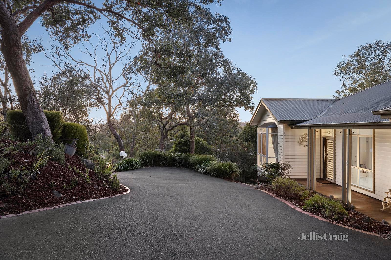 2 Orchid Way, Hurstbridge image 13