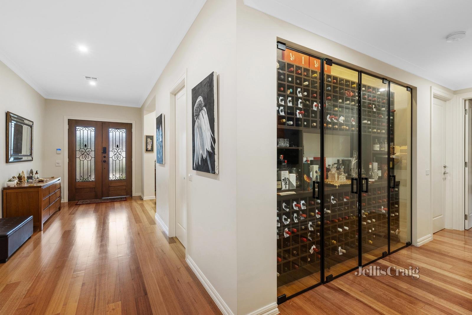 2 Ormiston Street, Mount Waverley image 8