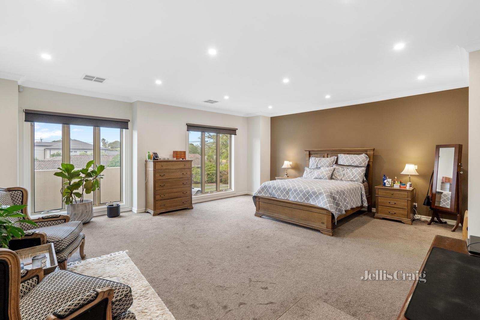 2 Ormiston Street, Mount Waverley image 13