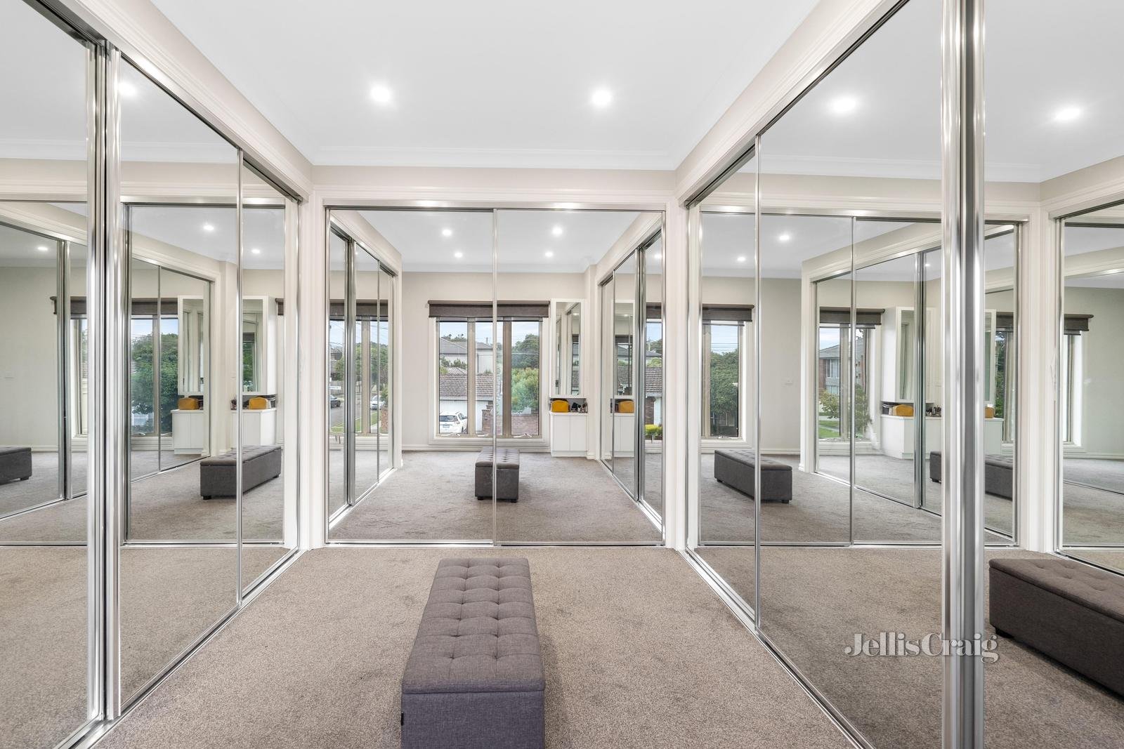 2 Ormiston Street, Mount Waverley image 14