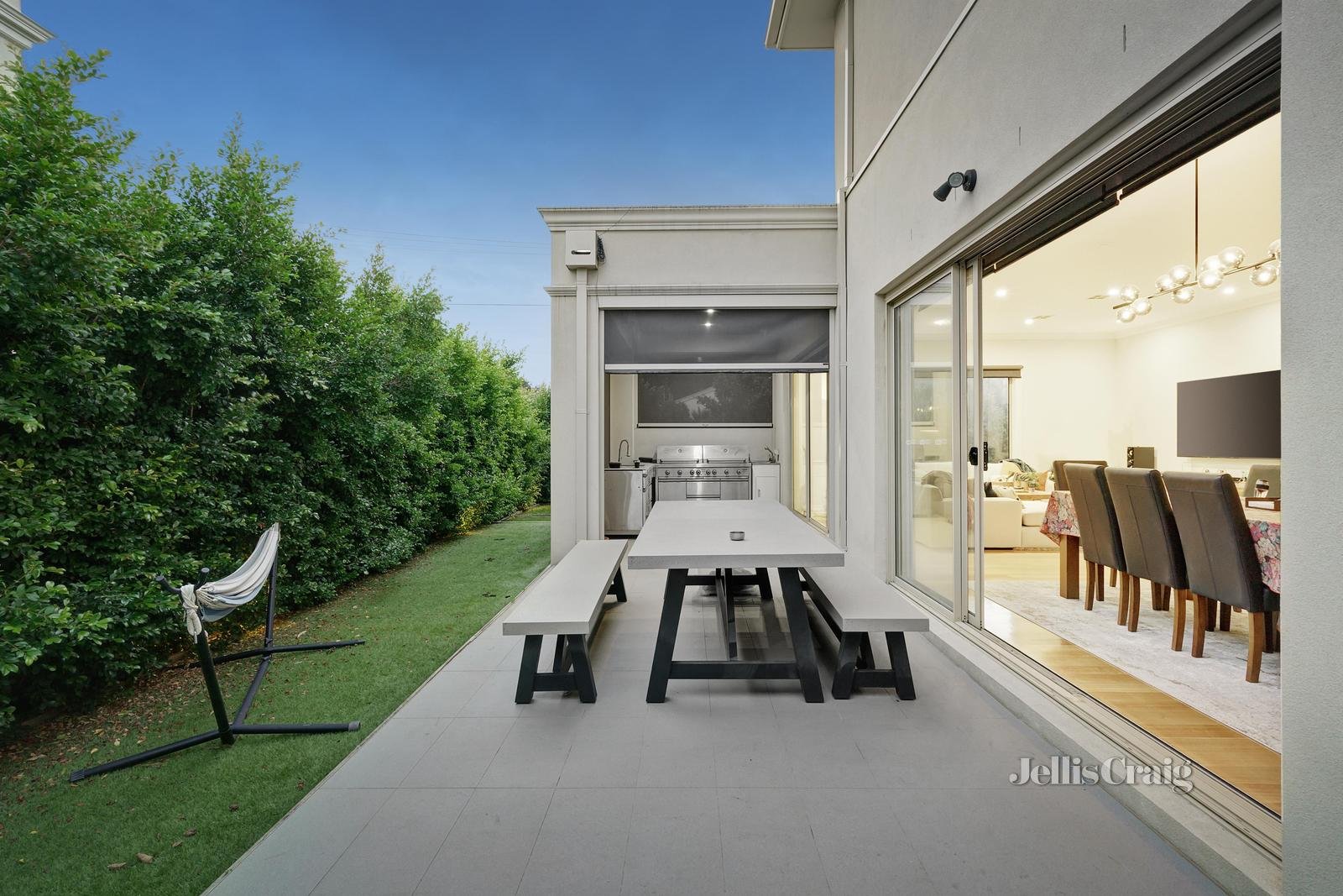 2 Ormiston Street, Mount Waverley image 19