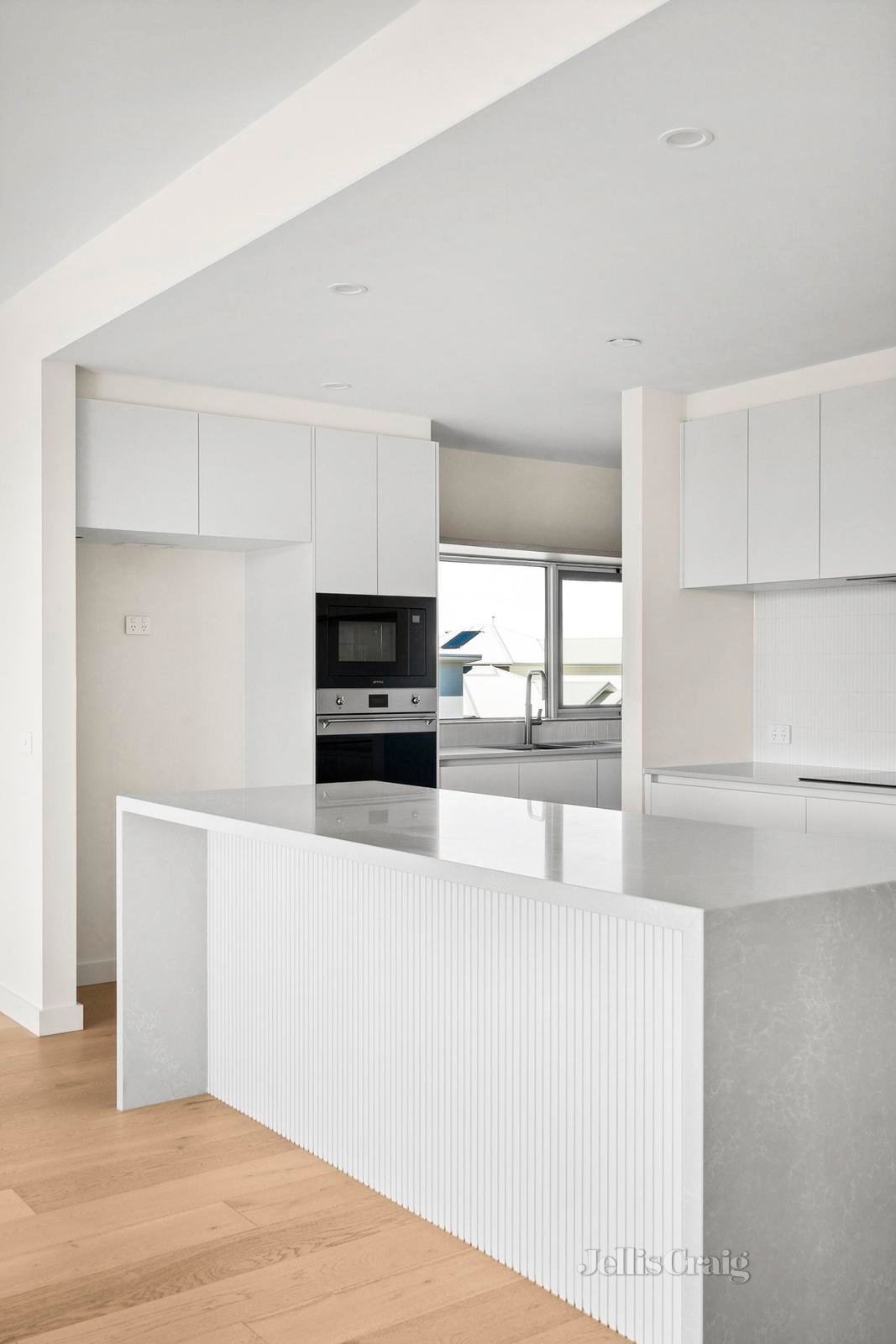 2 Oyster Lane, Point Lonsdale image 5