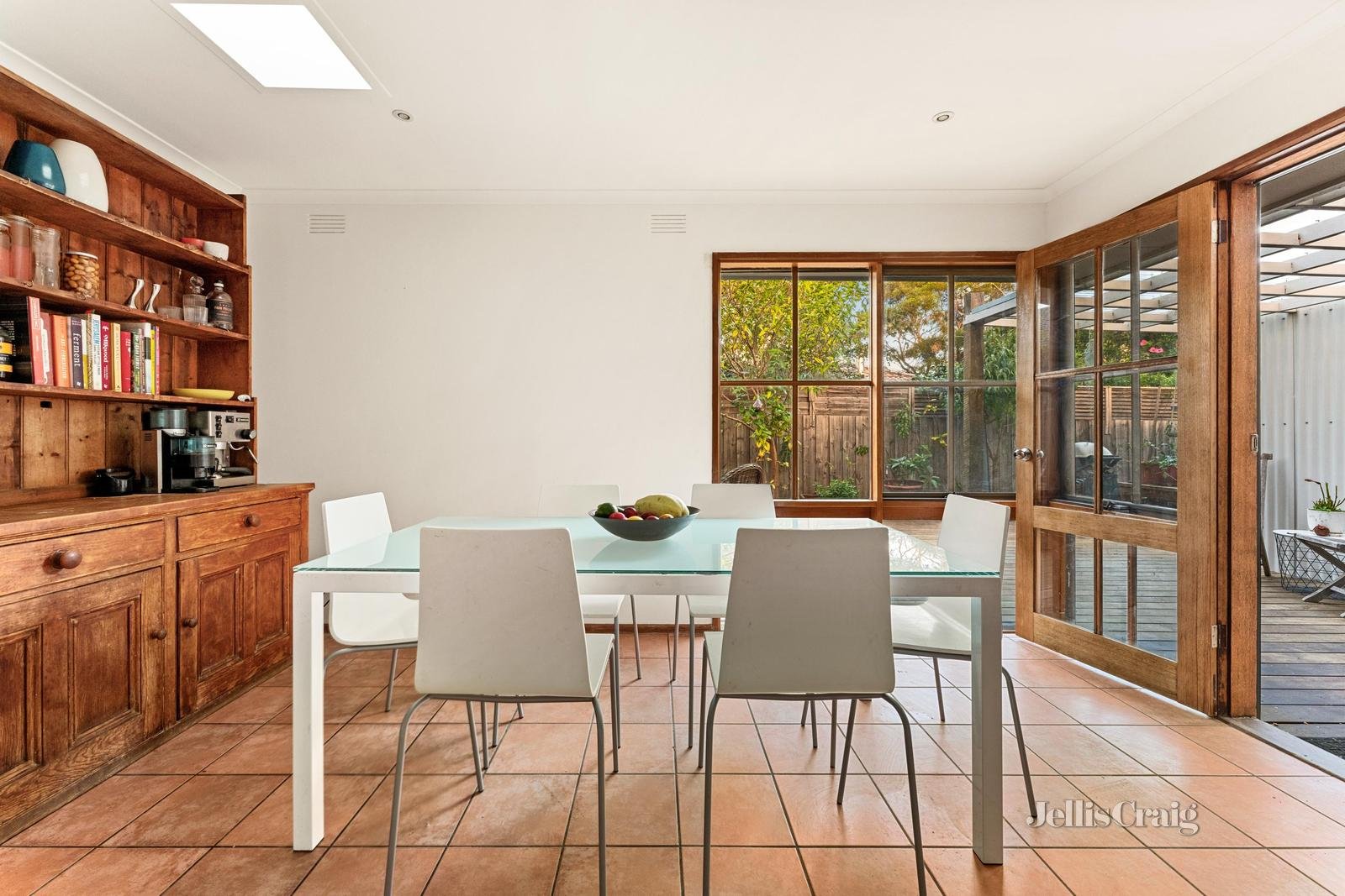 2 Ozone Avenue, Beaumaris image 7