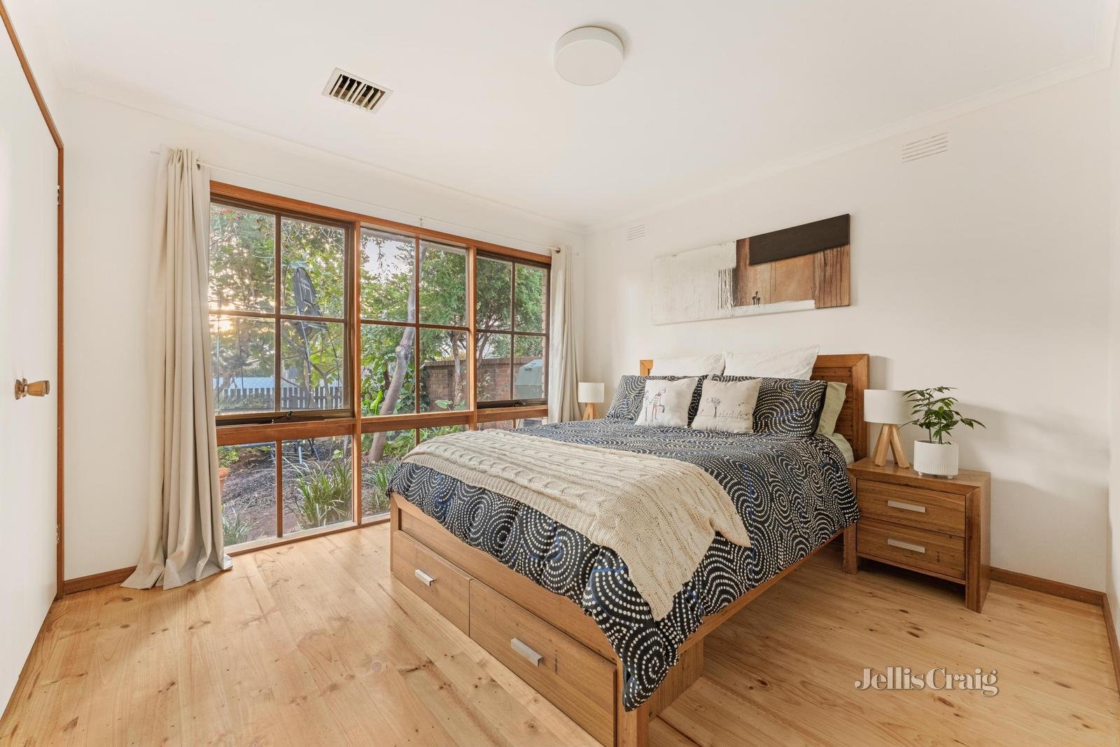 2 Ozone Avenue, Beaumaris image 8