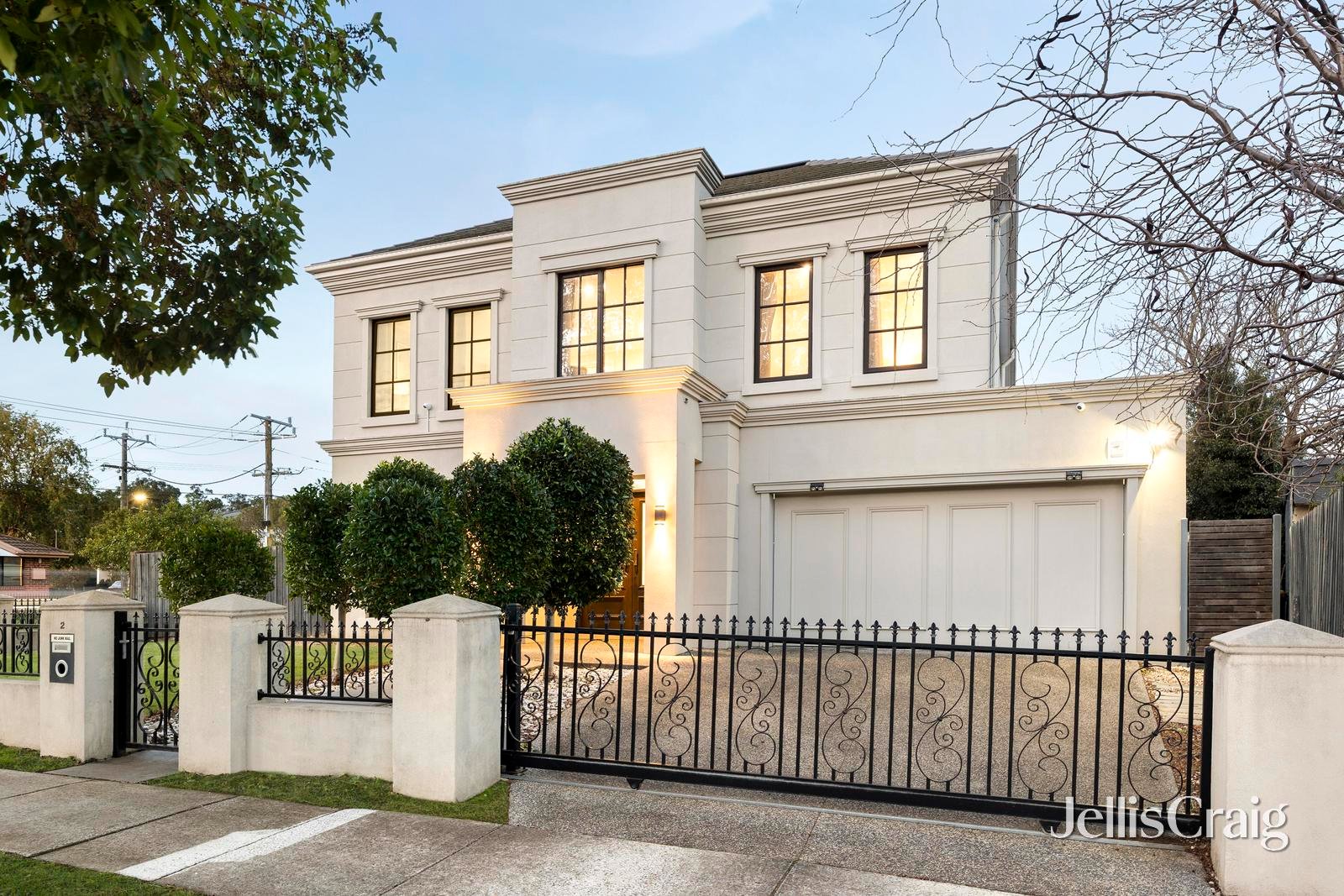 2 Pamay Road, Mount&nbsp;Waverley image 1