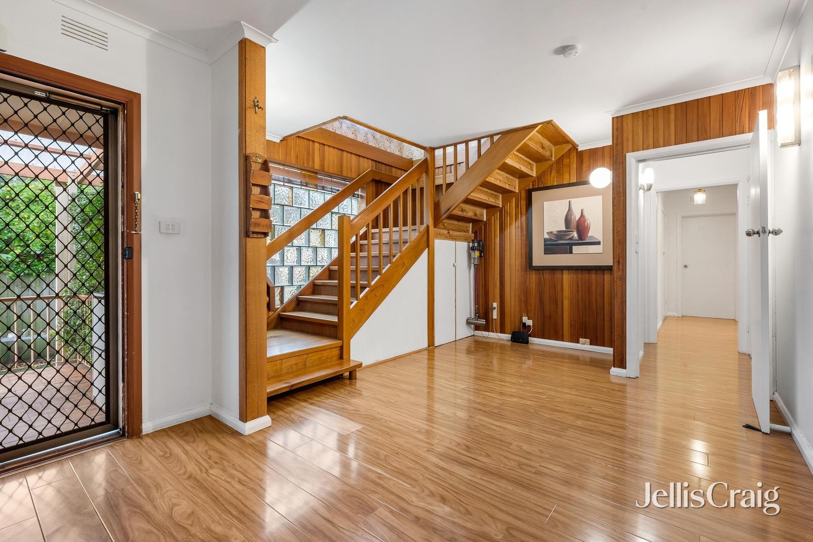 2 Pamela Street, Mount Waverley image 7