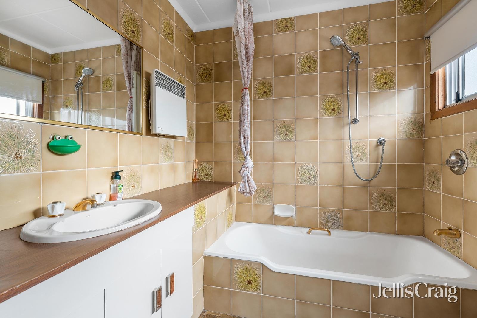 2 Pamela Street, Mount Waverley image 11