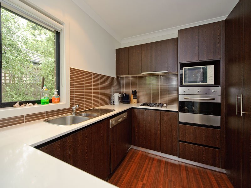 2 Papagee Lane, Box Hill North image 2
