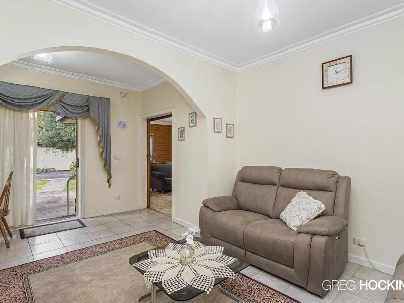 2 Park Street, Altona North image 8