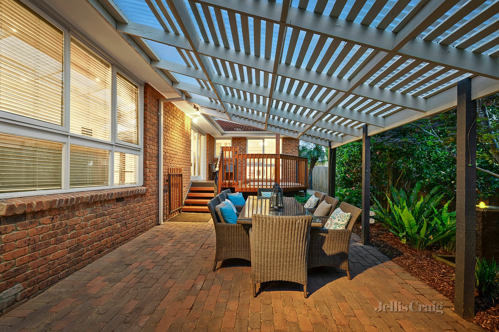 2 Parkville Place, Donvale image 10