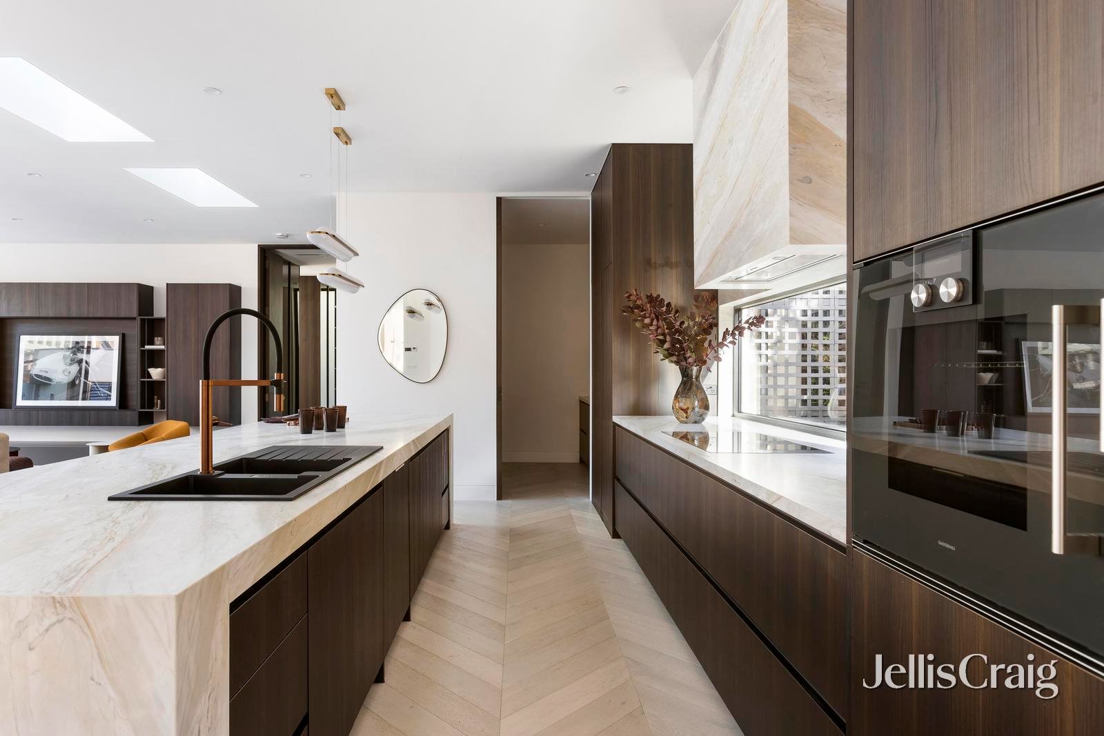 2 Parlington Street, Canterbury image 16