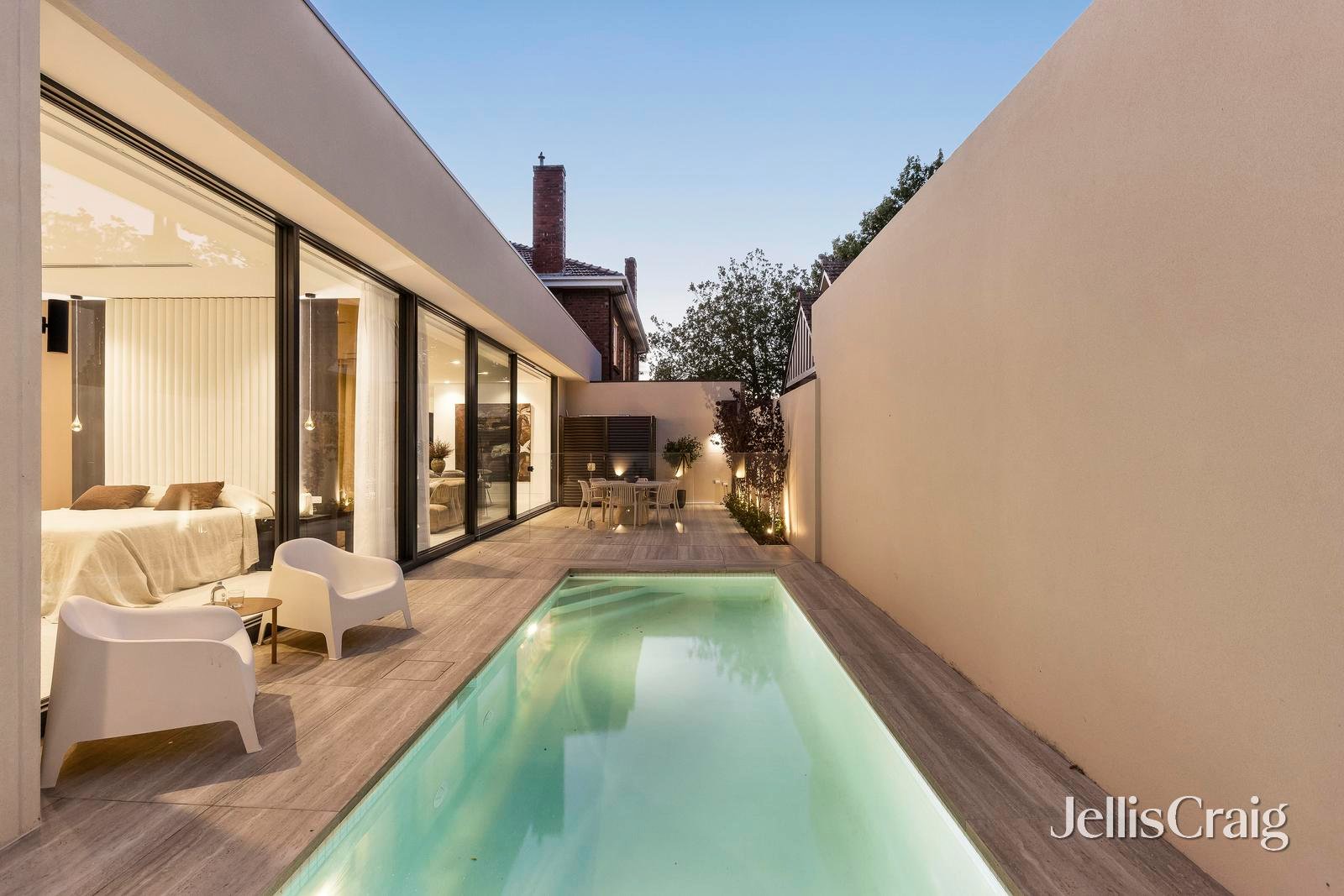 2 Parlington Street, Canterbury image 34