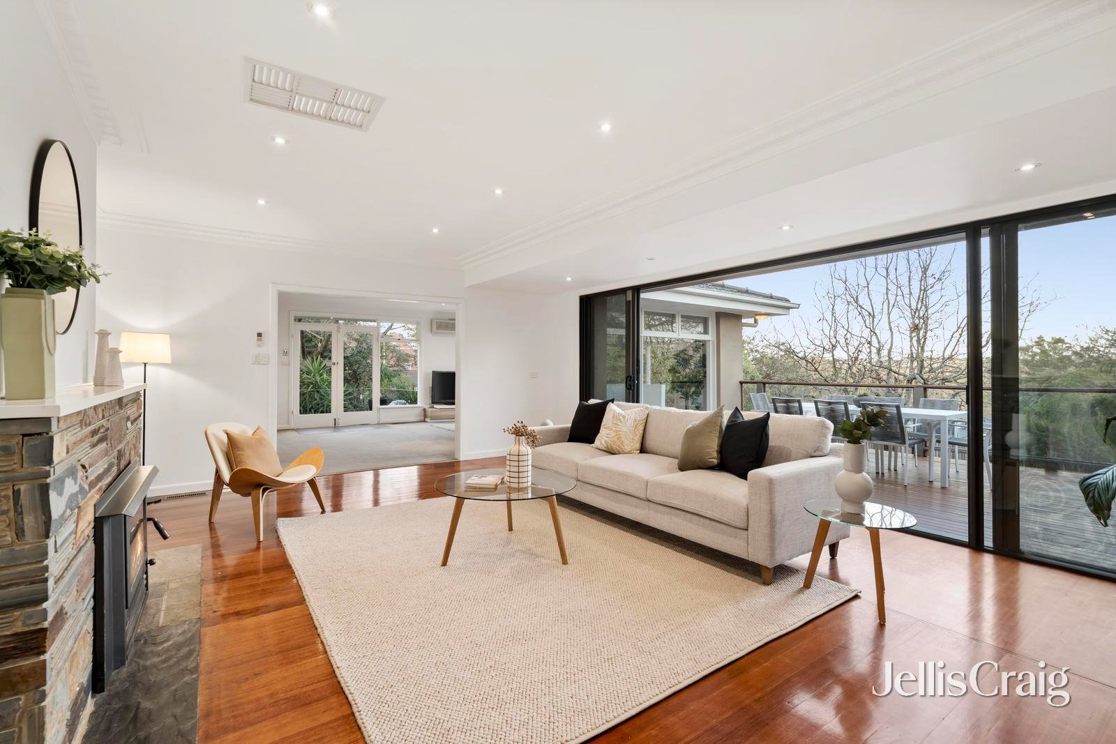 2 Parsons Street, Croydon image 7