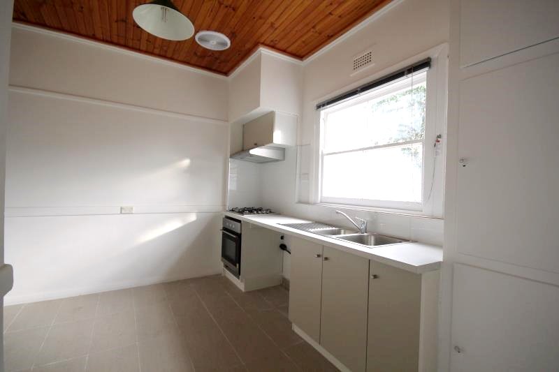 2 Pattison Avenue, North Geelong image 2