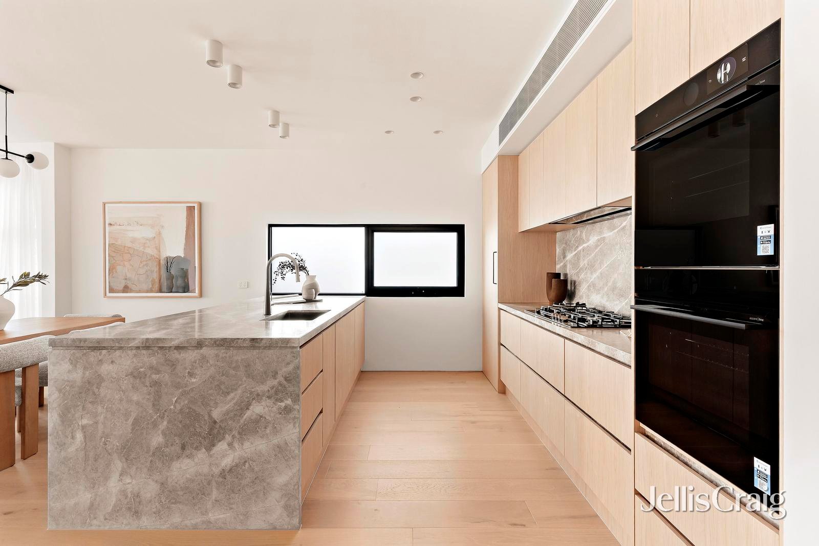2 Pearl Street, Essendon West image 5