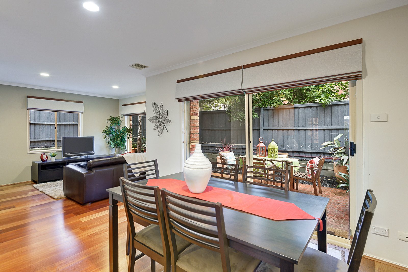 2 Peppermint Grove, Box Hill South image 4