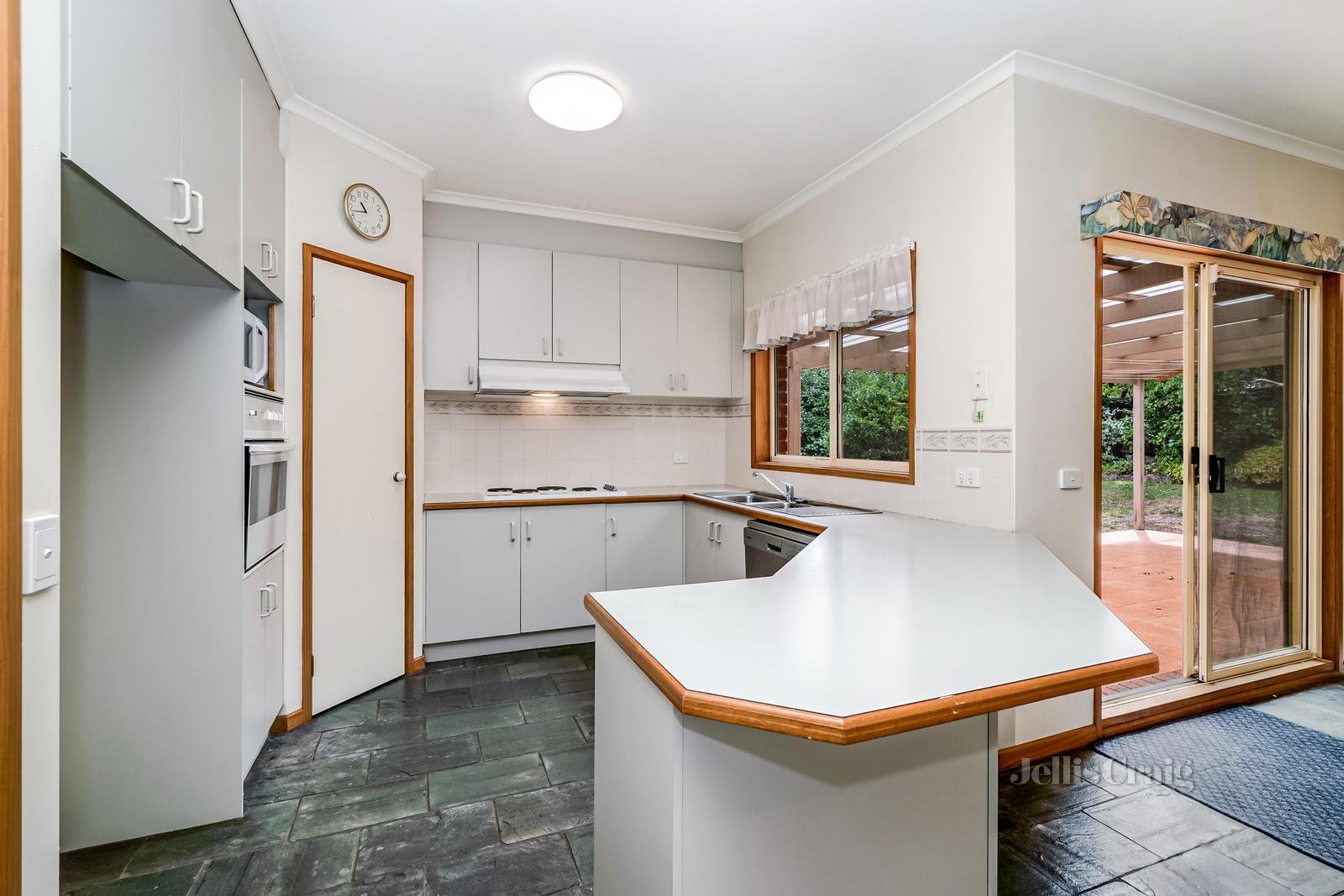 2 Peter Godden Drive, Woodend image 5