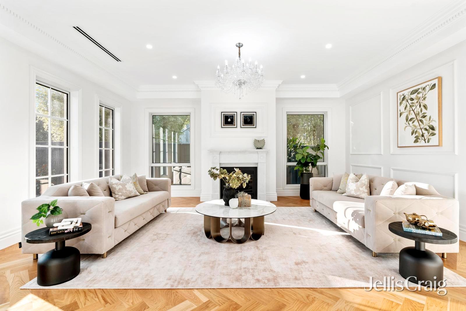 2 Pindari Street, Glen&nbsp;Waverley image 2