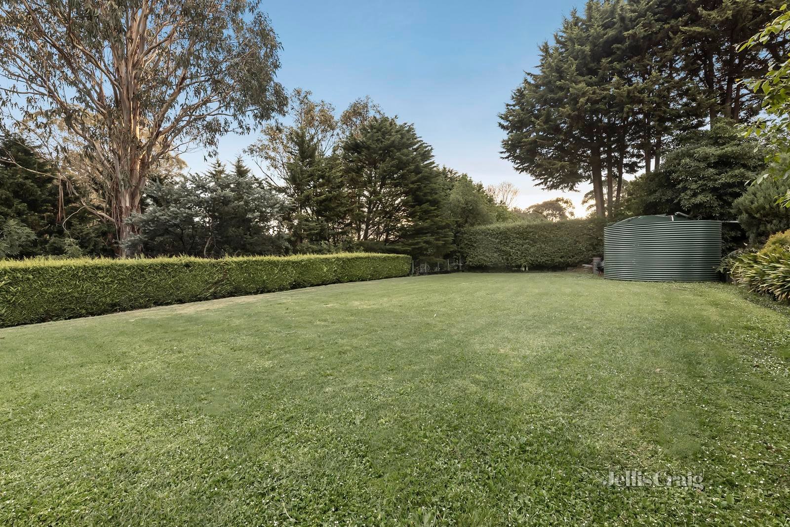 2 Pine Valley Way, Templestowe image 22