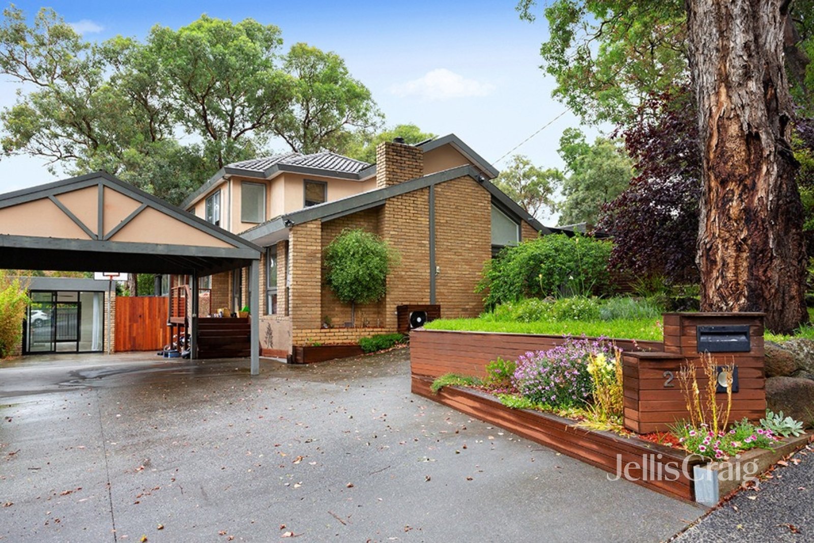 2 Pinnaroo Court, Greensborough image 1