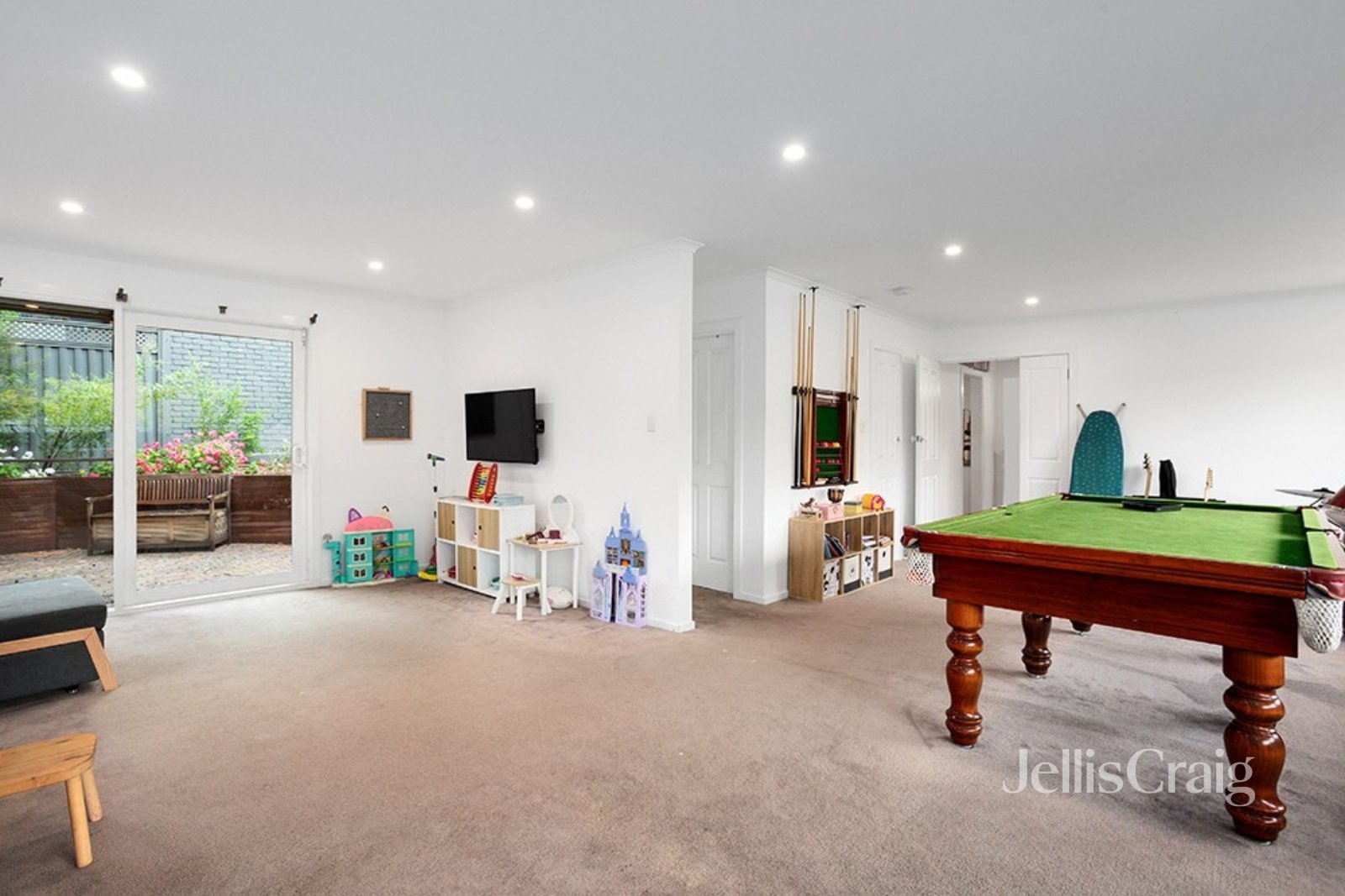 2 Pinnaroo Court, Greensborough image 5