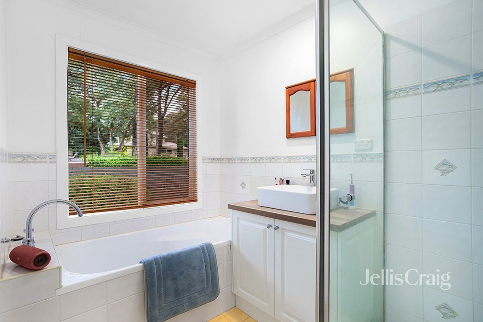 2 Pinnaroo Court, Greensborough image 9