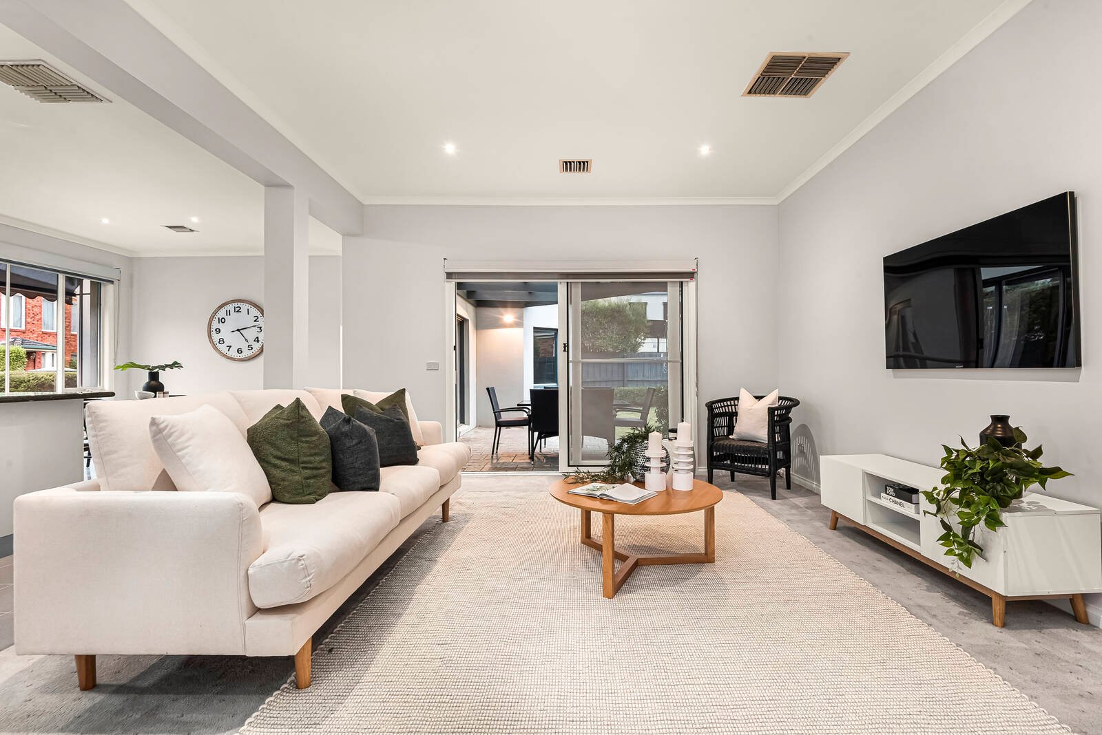 Property Gallery Thumbnail 6